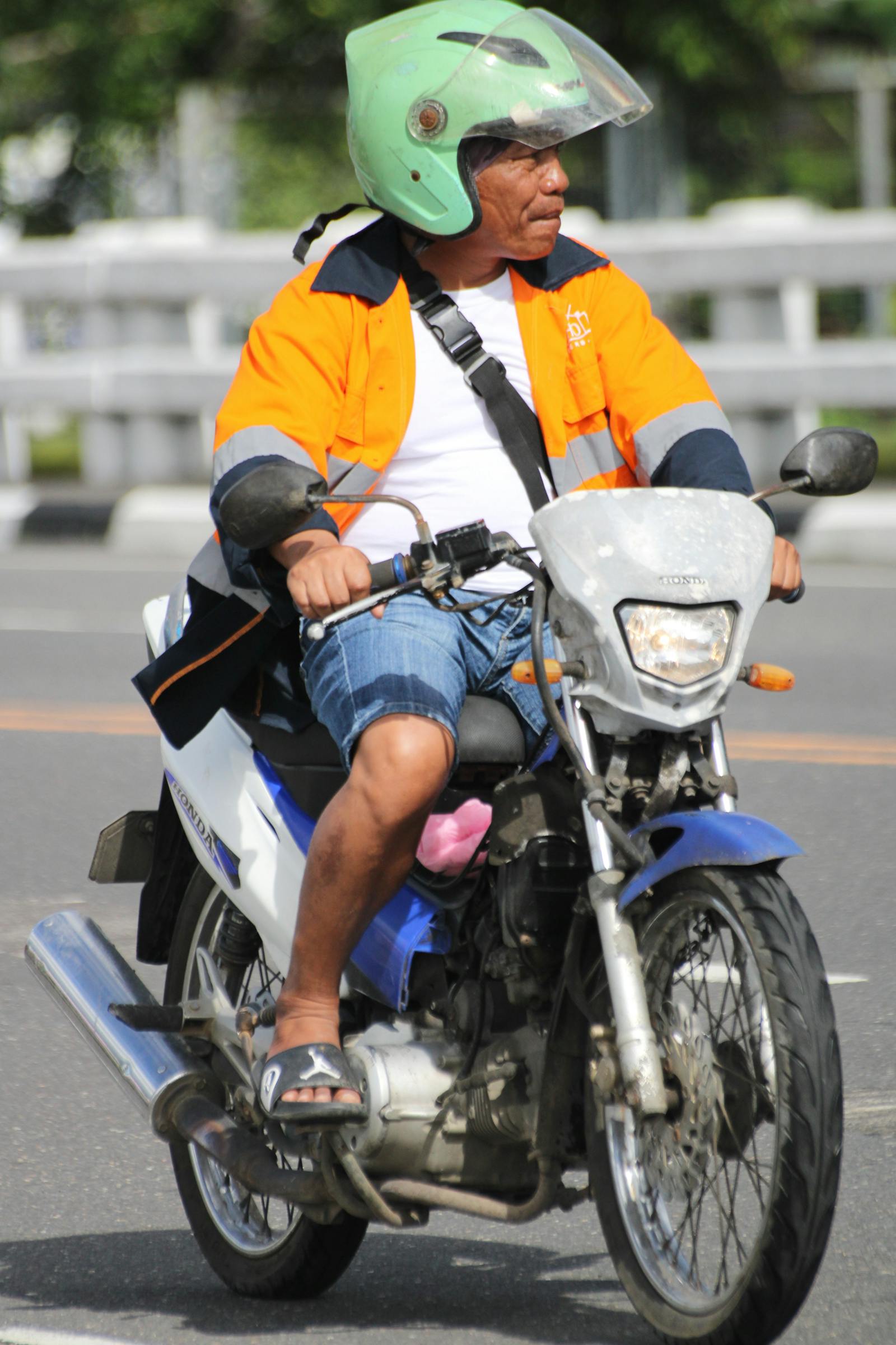 Moto urbana en uso diario
